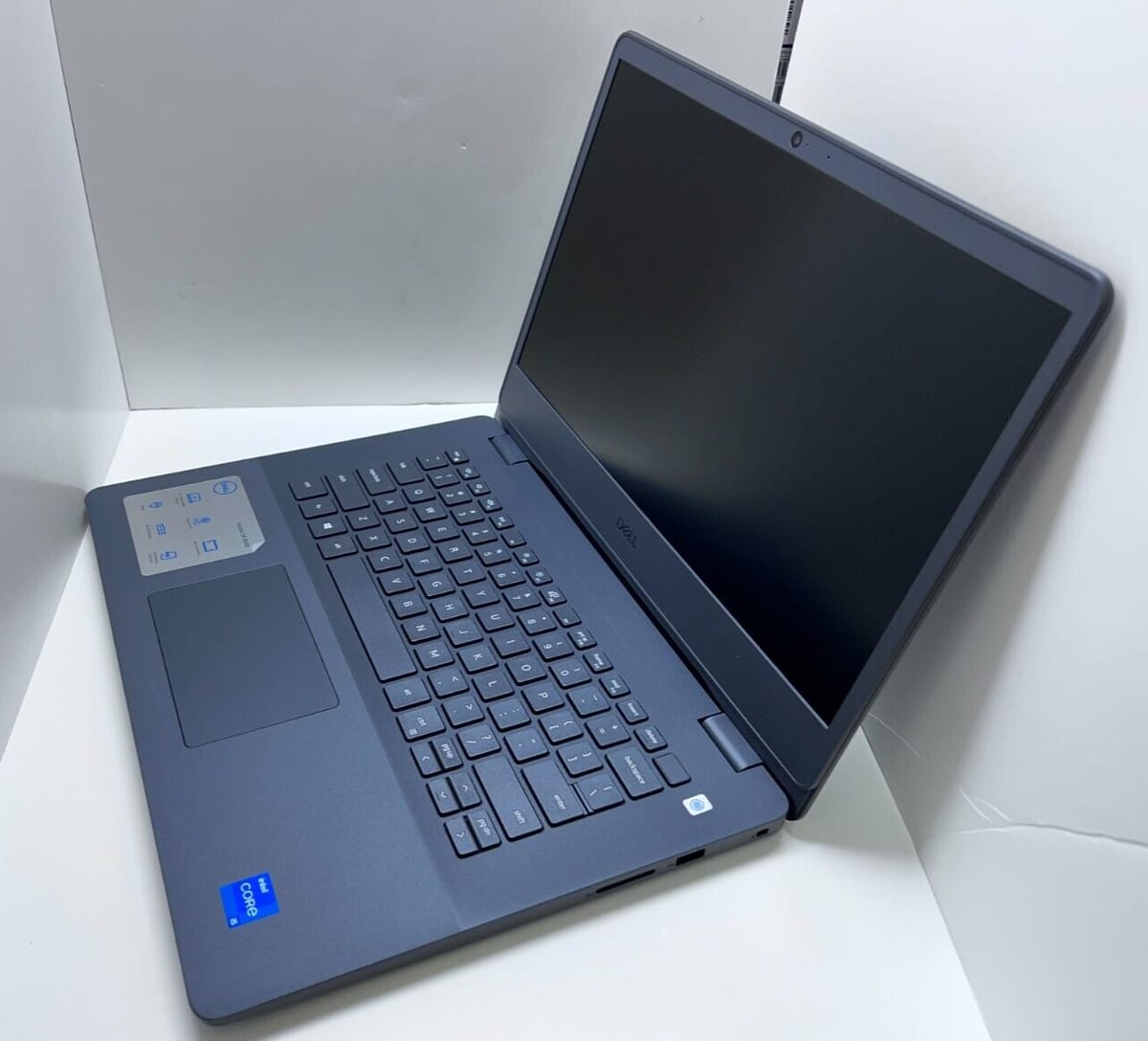 DELL Vostro 14